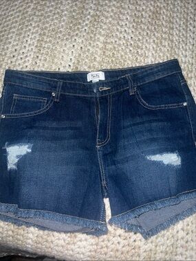 Myra Jean shorts size xl nwot